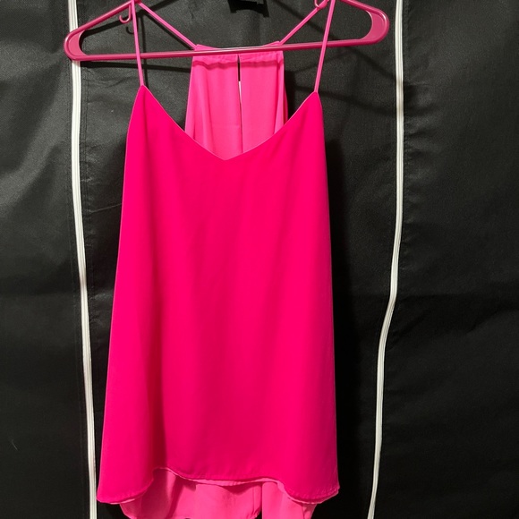 Express Reversible TankTop - Picture 3 of 5